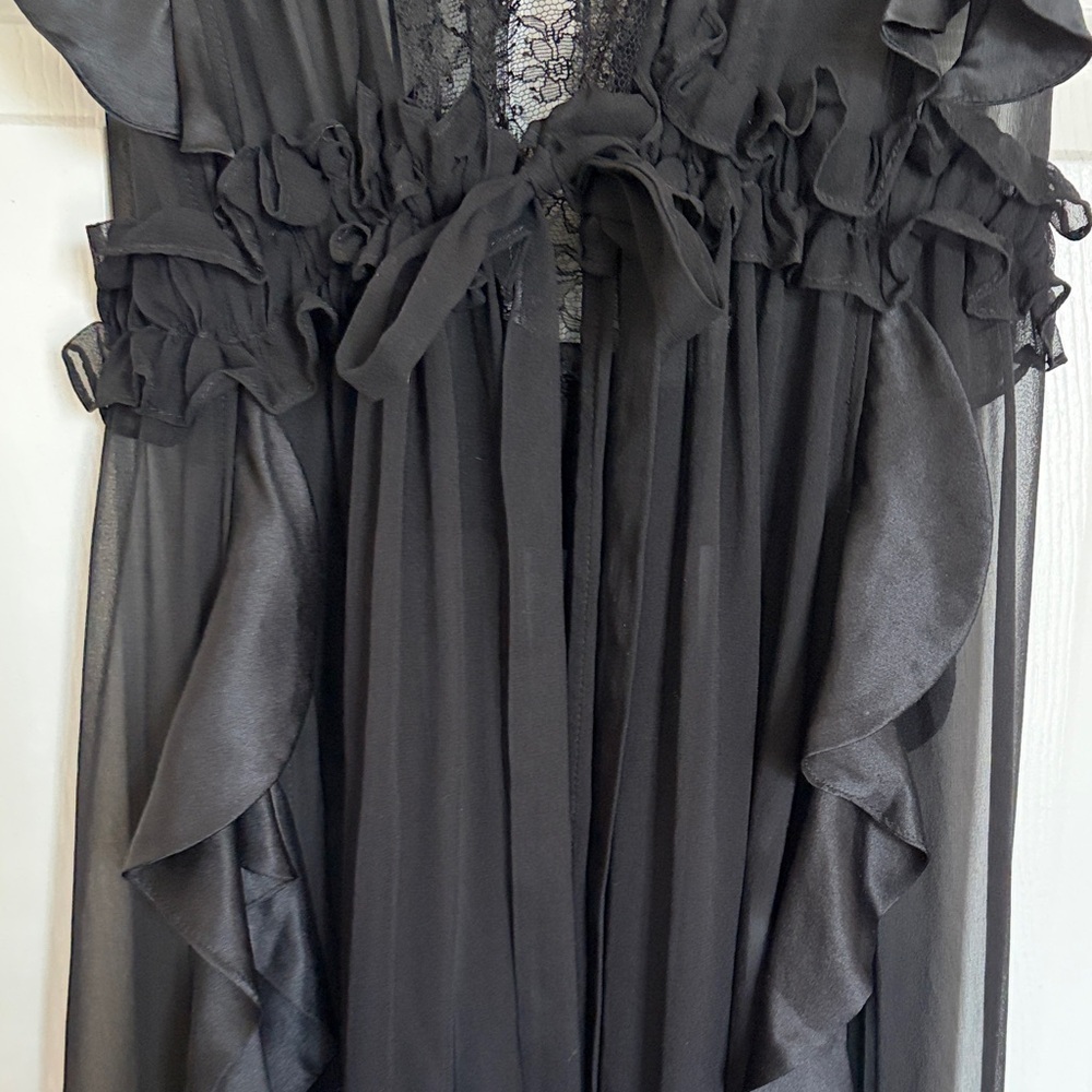 Victoria's Secret Black Lace Trim Robe - Picture 5 of 12